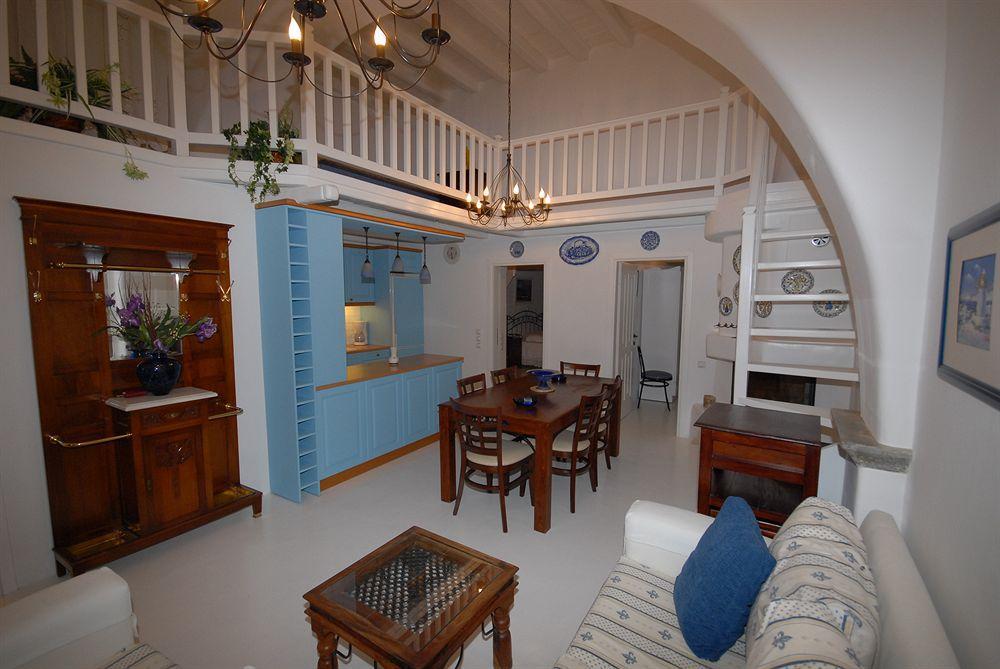 Peter'S Arhontiko Apartment Mykonos Town Exterior photo