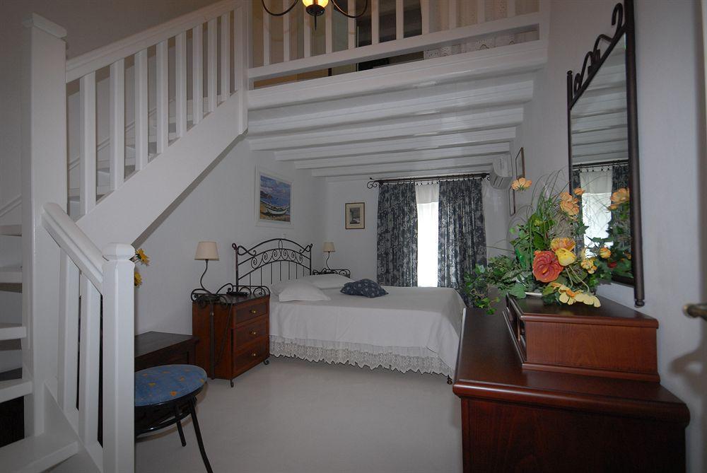 Peter'S Arhontiko Apartment Mykonos Town Exterior photo